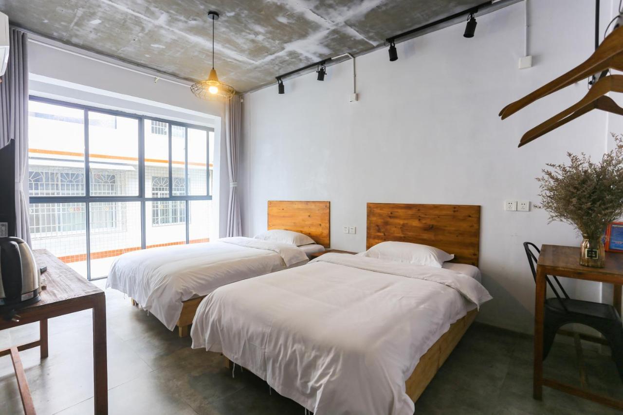 Hostel Geographer Чжанцзяцзе Экстерьер фото